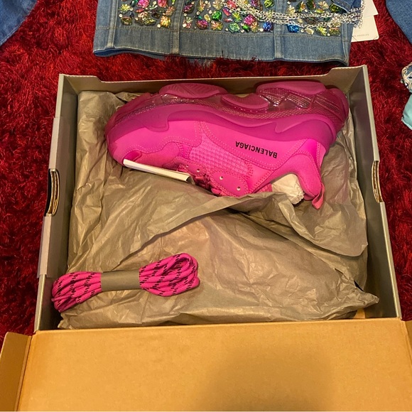 Balenciaga Shoes - Balenciaga Triple S clear sole pink and black size 39
